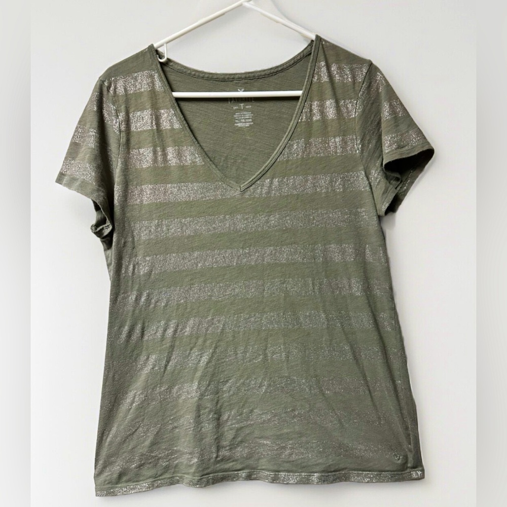 American Eagle Womens Short Sleeve V-Neck favorite T Size XL striped Green shirt